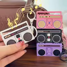 LLAVERO RADIO GRABADORA RETRO